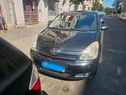 Schwarz Gebraucht 2007 Toyota Verso Van / Kleinbus | 3.900 € (Guter Preis)