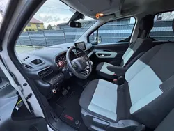 Grau Gebraucht 2020 Citroën Berlingo Van / Kleinbus | 17.500 €