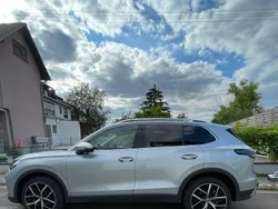 Silber Gebraucht 2025 VW Tiguan Elegance SUV | 48.200 € (Guter Preis)