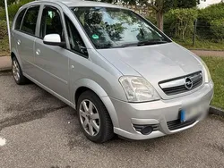 Silber Gebraucht 2006 Opel Meriva Van / Kleinbus | 4.300 € (Teuer)