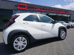 Super whi (weiß) Neu 2025 Toyota Aygo Business Edition Kleinwagen | 18.990 €