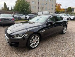 Schwarz Gebraucht 2016 Jaguar XE Limousine | 9.950 € (Guter Preis)