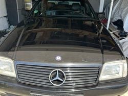 Schwarz Gebraucht 1991 Mercedes SL300 Cabrio | 13.999 €