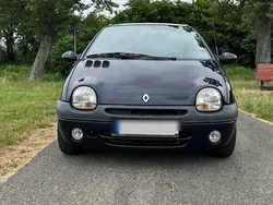 Blau Gebraucht 2002 Renault Twingo Initiale Paris Kleinwagen | 1.490 €