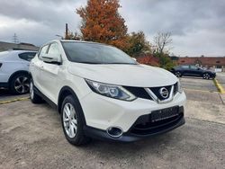 Weiß Gebraucht 2017 Nissan Qashqai SUV | 11.500 € (Fairer Preis)