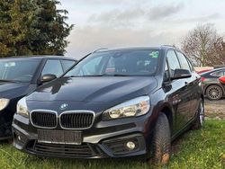 Black sapphire metallic Gebraucht 2015 BMW 218 Van / Kleinbus | 8.500 € (Etwas zu teuer)