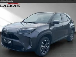 Grau Gebraucht 2025 Toyota Yaris Cross SUV | 27.450 € (Superpreis)