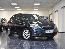 Imperialblau brillanteffekt Gebraucht 2017 BMW 225 iPerformance Van / Kleinbus | 15.880 € (Fairer Preis)