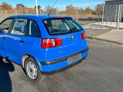 Blau Gebraucht 2000 Seat Ibiza Kleinwagen | 750 €