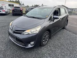 Grau Gebraucht 2014 Toyota Verso Comfort Van / Kleinbus | 5.000 € (Guter Preis)