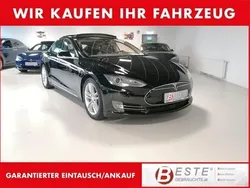 Schwarz Gebraucht 2015 Tesla Model S Limousine | 27.914 € (Fairer Preis)