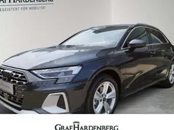 Grau Neu 2025 Audi A3 Sportback Comfort Limousine | 38.402 € (Fairer Preis)