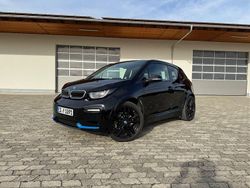 Schwarz Gebraucht 2022 BMW i3 Comfort Edition Kleinwagen | 22.999 € (Fairer Preis)