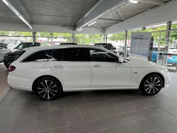 Polarweiss Gebraucht 2021 Mercedes E300 Avantgarde Kombi | 28.999 € (Fairer Preis)