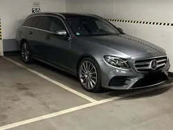 Grau Gebraucht 2018 Mercedes E400 AMG Kombi | 42.000 €