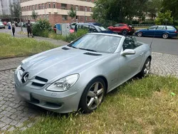 Silber Gebraucht 2004 Mercedes SLK200 Cabrio | 4.950 €