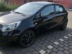 Schwarz Gebraucht 2012 Kia Rio Limousine | 4.400 € (Fairer Preis)