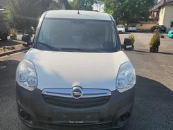 Weiß Gebraucht 2014 Opel Combo Van / Kleinbus | 4.500 € (Teuer)