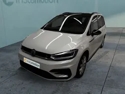 Weiß Gebraucht 2023 VW Touran Highline Van / Kleinbus | 37.980 €