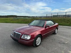 Rot Gebraucht 1993 Mercedes E220 Sportline Cabrio | 17.250 €