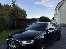 Schwarz Gebraucht 2013 Audi A4 Limousine | 11.600 € (Fairer Preis)
