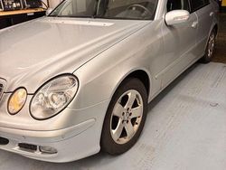 Silber Gebraucht 2005 Mercedes E280 Elegance Limousine | 5.500 € (Fairer Preis)