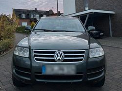 Grün Gebraucht 2005 VW Touareg SUV | 4.688 €
