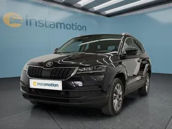 Schwarz Gebraucht 2023 Skoda Karoq SUV | 25.049 € (Guter Preis)