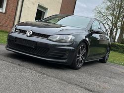 Grau Gebraucht 2016 VW Golf VII Sportline Limousine | 17.000 € (Fairer Preis)