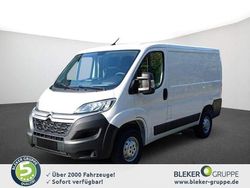 Weiss Gebraucht 2023 Citroën Jumper Van / Kleinbus | 25.880 € (Teuer)