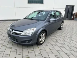 Grau Gebraucht 2007 Opel Astra Edition Limousine | 980 € (Guter Preis)