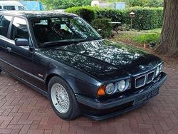 Grau Gebraucht 1996 BMW 520 Kombi | 7.490 €