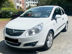 Weiß Gebraucht 2009 Opel Corsa Kleinwagen | 1.200 € (Guter Preis)