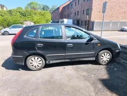 Nissan Almera Tino
