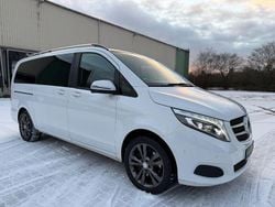 Weiß Gebraucht 2017 Mercedes V250 Edition Van / Kleinbus | 22.000 € (Guter Preis)