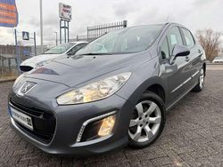 Grau thorium Gebraucht 2011 Peugeot 308 Active Limousine | 3.990 € (Fairer Preis)