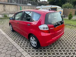 Rot Gebraucht 2009 Honda Jazz Kleinwagen | 3.399 € (Etwas zu teuer)