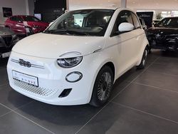 Weiß Neu 2025 Fiat 500e Limousine | 28.990 €