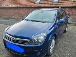 Blau Gebraucht 2004 Opel Astra Kleinwagen | 800 € (Superpreis)
