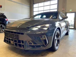 Blau Gebraucht 2025 Cupra Leon Limousine | 28.900 € (Guter Preis)