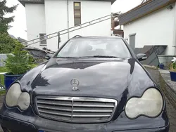 Blau Gebraucht 2004 Mercedes C220 Classic Kombi | 520 € (Guter Preis)