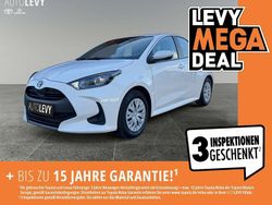 Weiss Gebraucht 2022 Toyota Yaris Hybrid Comfort Kleinwagen | 18.970 € (Fairer Preis)