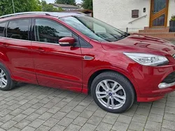 Rot Gebraucht 2015 Ford Kuga Individual SUV | 13.600 € (Fairer Preis)