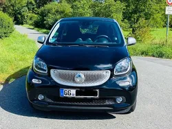 Schwarz Gebraucht 2016 Smart ForFour Passion Kleinwagen | 12.300 € (Fairer Preis)