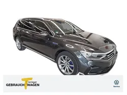Grau Gebraucht 2023 VW Passat GTE Kombi | 33.880 € (Fairer Preis)