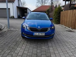 Blau Gebraucht 2019 Skoda Octavia Style Kombi | 16.500 € (Guter Preis)