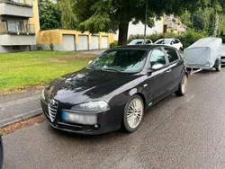 Schwarz Gebraucht 2009 Alfa Romeo 147 Kleinwagen | 1.100 €