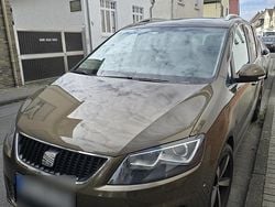 Braun Gebraucht 2011 Seat Alhambra Van / Kleinbus | 11.000 € (Teuer)