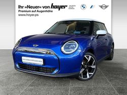 Blazing blue Gebraucht 2024 Mini Cooper SE Kleinwagen | 33.990 € (Etwas zu teuer)