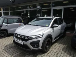 Moonstone grau metallic Gebraucht 2023 Dacia Sandero Expression Kleinwagen | 18.699 € (Etwas zu teuer)